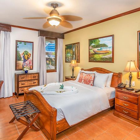 Hotel Casa Roland Golfito Resort 외부 사진