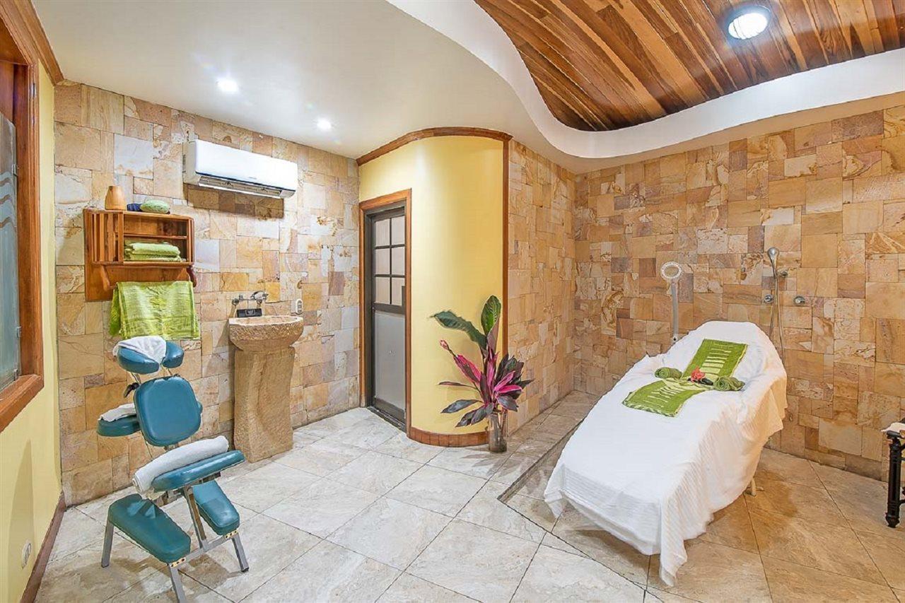 Hotel Casa Roland Golfito Resort 외부 사진